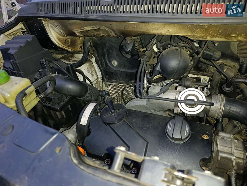 Мінівен Volkswagen Transporter 2005 в Харкові