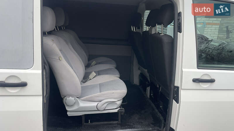 Мікроавтобус вантажний (до 3,5т) Volkswagen Transporter 2014 в Києві фото 3 Мікроавтобус вантажний (до 3,5т) Volkswagen Transporter 2014 в Києві