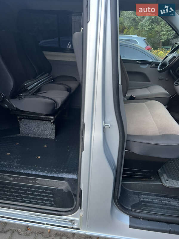 Минивэн Volkswagen Transporter 2005 в Киеве