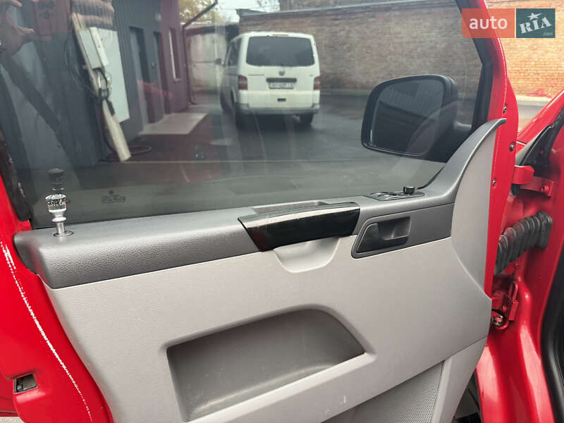 Мінівен Volkswagen Transporter 2003 в Полтаві фото 15 Мінівен Volkswagen Transporter 2003 в Полтаві