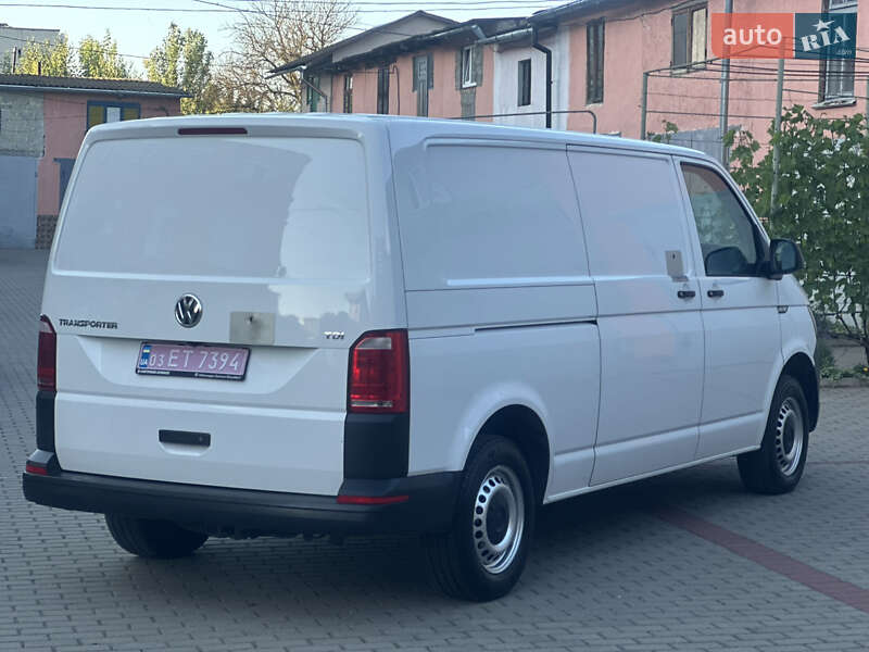 Грузовой фургон Volkswagen Transporter 2017 в Дубно