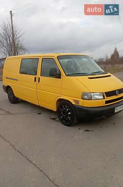 Вантажний фургон Volkswagen Transporter 2001 в Калуші