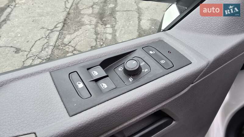 Грузовой фургон Volkswagen Transporter 2021 в Лубнах