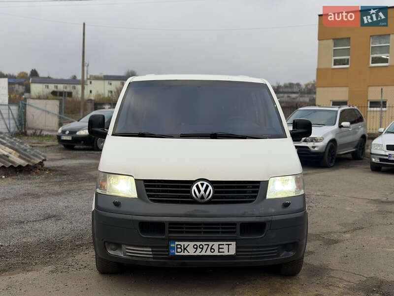 Мінівен Volkswagen Transporter 2005 в Рівному фото 15 Мінівен Volkswagen Transporter 2005 в Рівному