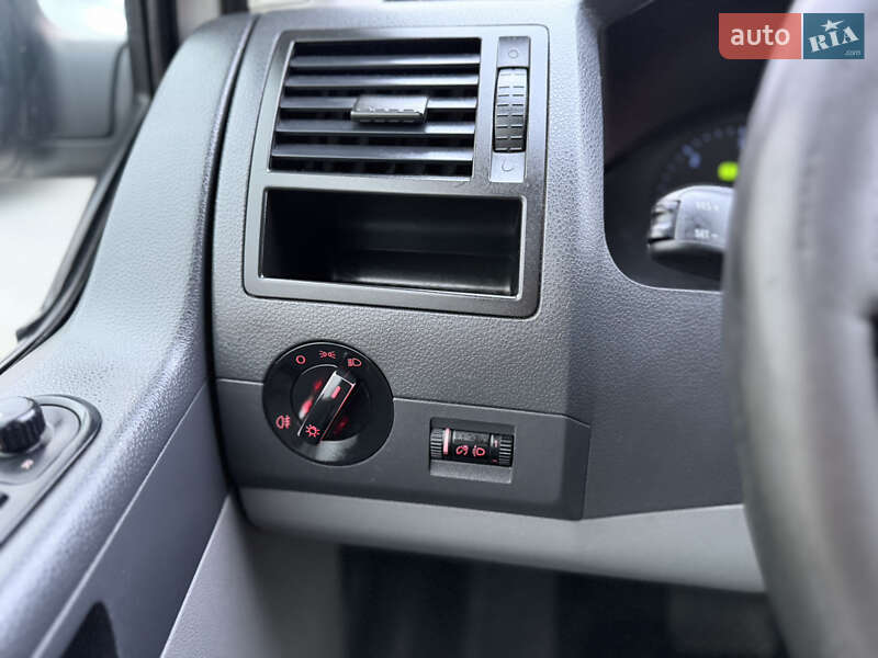 Мінівен Volkswagen Transporter 2005 в Рівному фото 40 Мінівен Volkswagen Transporter 2005 в Рівному