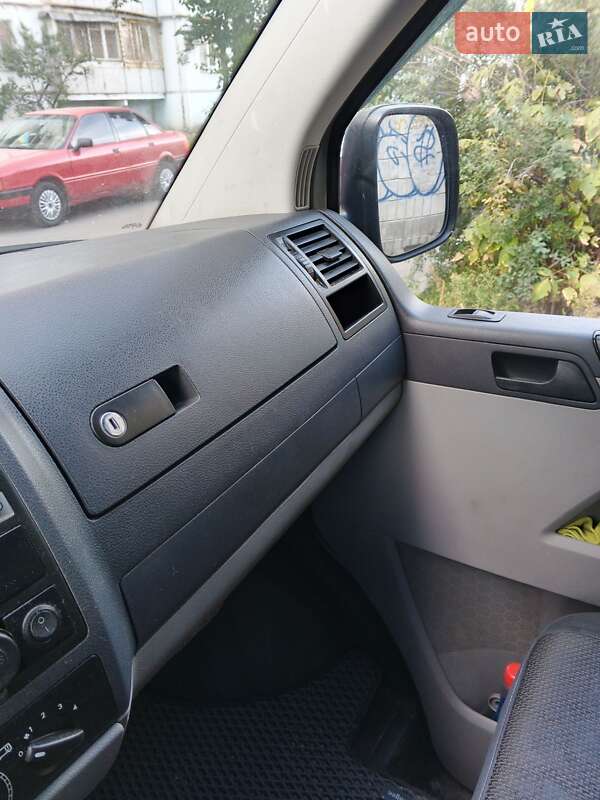 Минивэн Volkswagen Transporter 2004 в Киеве фото 11 Минивэн Volkswagen Transporter 2004 в Киеве
