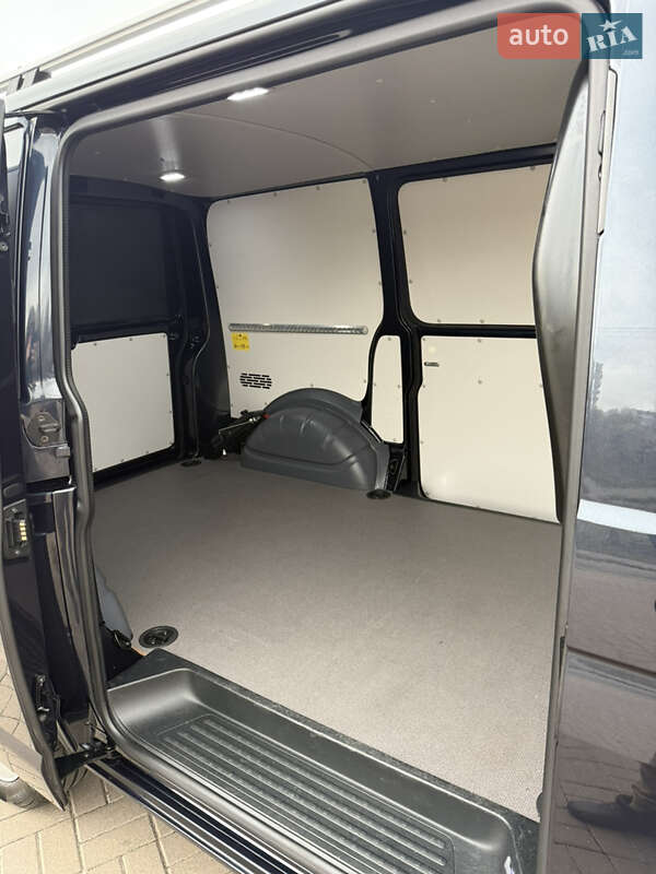 Вантажний фургон Volkswagen Transporter 2021 в Києві фото 134 Вантажний фургон Volkswagen Transporter 2021 в Києві