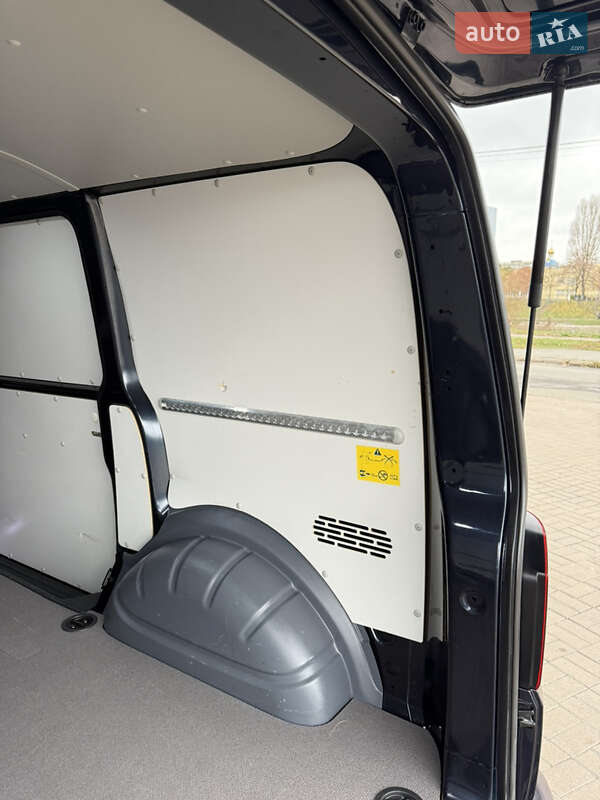 Вантажний фургон Volkswagen Transporter 2021 в Києві фото 145 Вантажний фургон Volkswagen Transporter 2021 в Києві