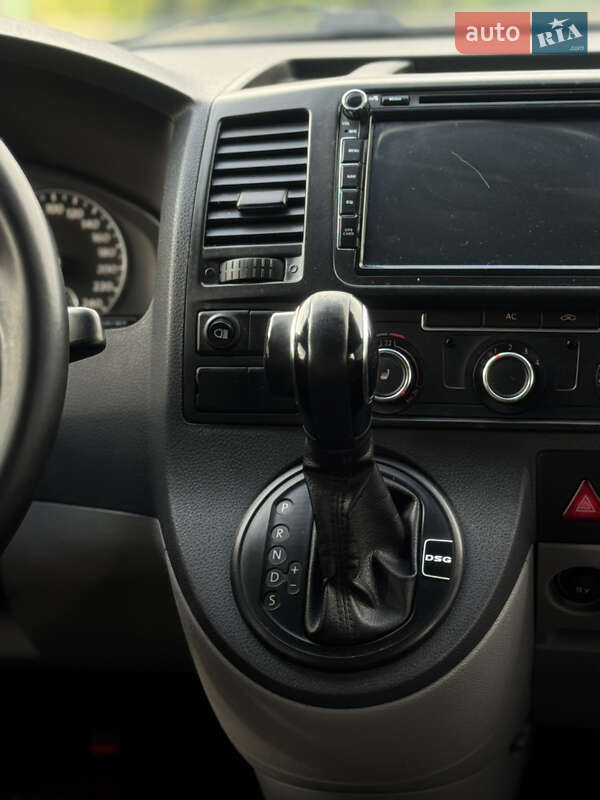 Мінівен Volkswagen Transporter 2010 в Хмельницькому