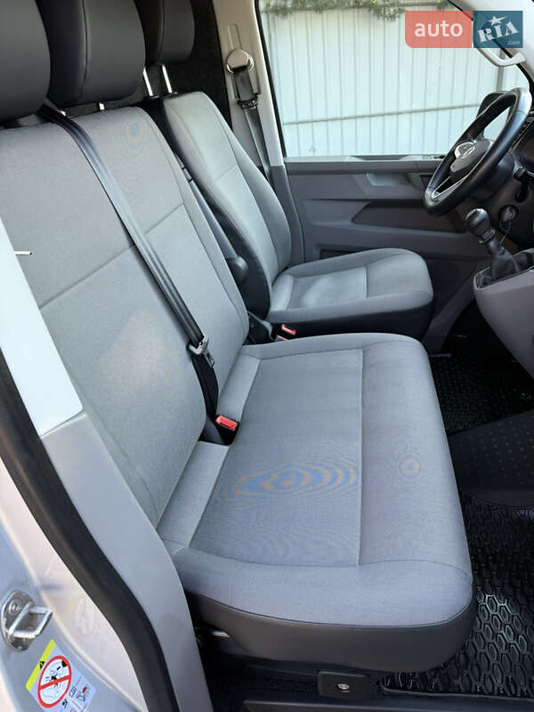 Вантажний фургон Volkswagen Transporter 2021 в Луцьку