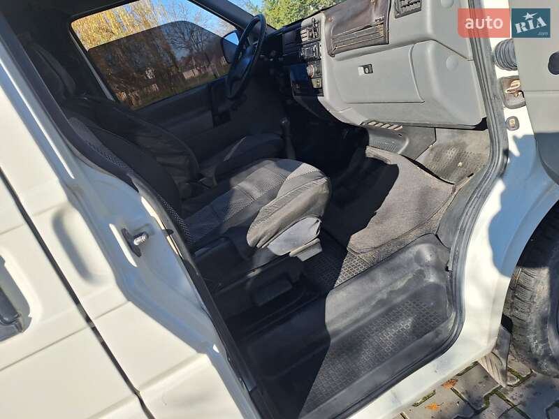 Мінівен Volkswagen Transporter 1995 в Чернівцях