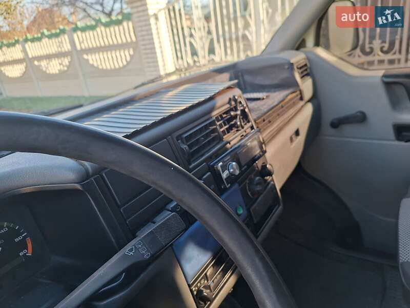 Мінівен Volkswagen Transporter 1995 в Чернівцях