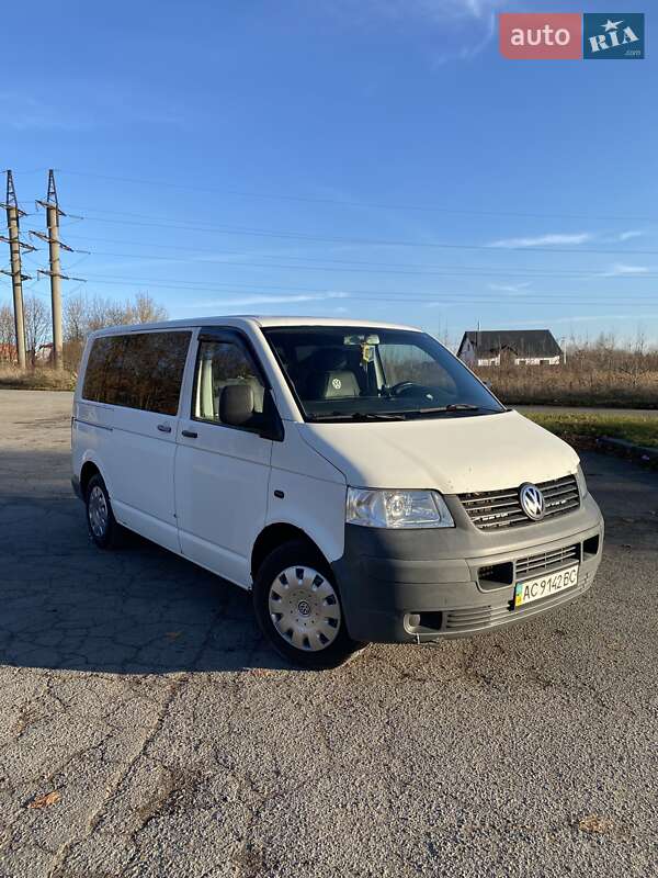 Минивэн Volkswagen Transporter 2004 в Владимире