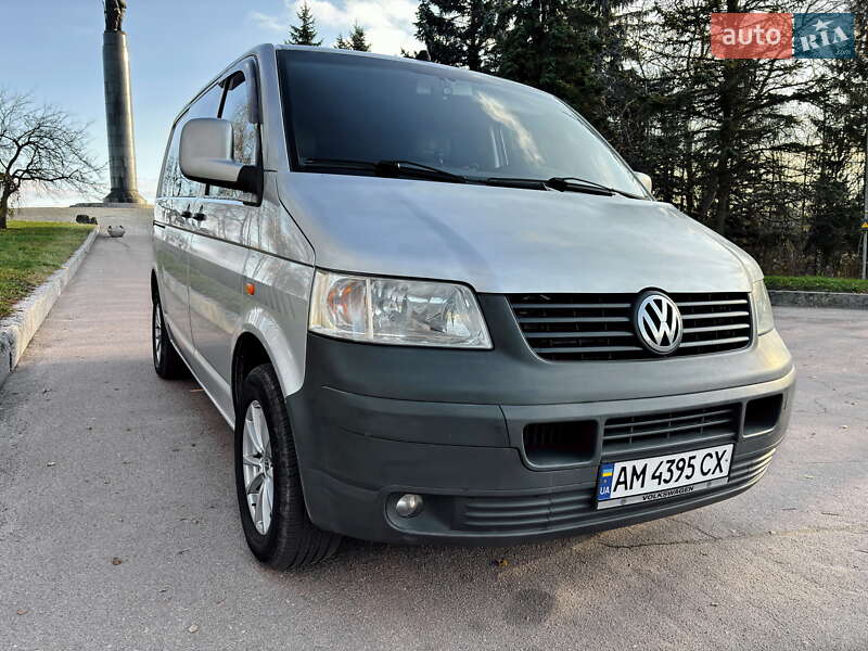 Мінівен Volkswagen Transporter 2005 в Житомирі фото 3 Мінівен Volkswagen Transporter 2005 в Житомирі