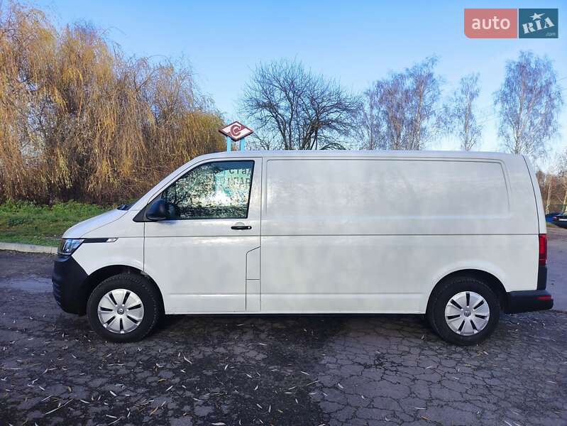 Мінівен Volkswagen Transporter 2021 в Дубні