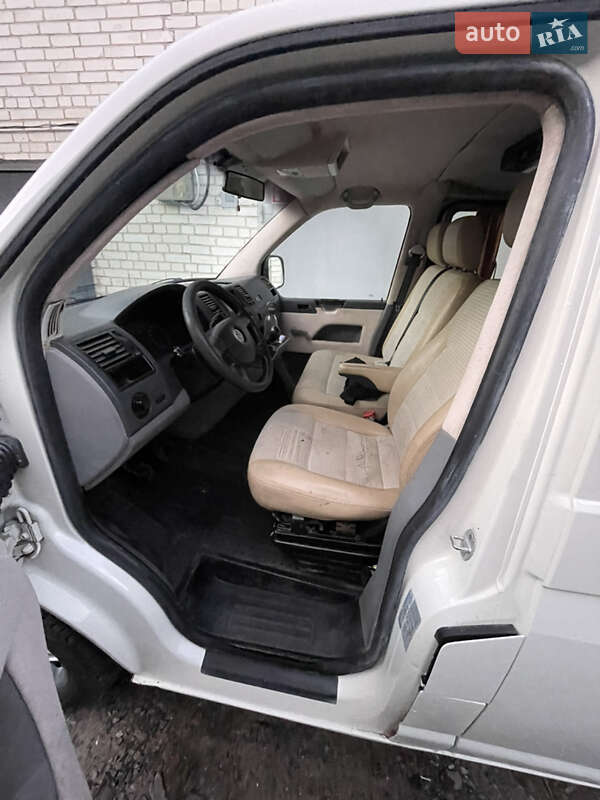 Мінівен Volkswagen Transporter 2007 в Львові фото 8 Мінівен Volkswagen Transporter 2007 в Львові