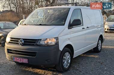Вантажний фургон Volkswagen Transporter 2010 в Рівному