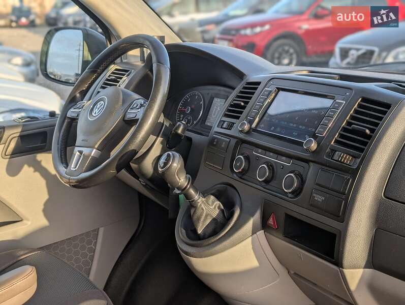 Вантажний фургон Volkswagen Transporter 2010 в Рівному фото 33 Вантажний фургон Volkswagen Transporter 2010 в Рівному