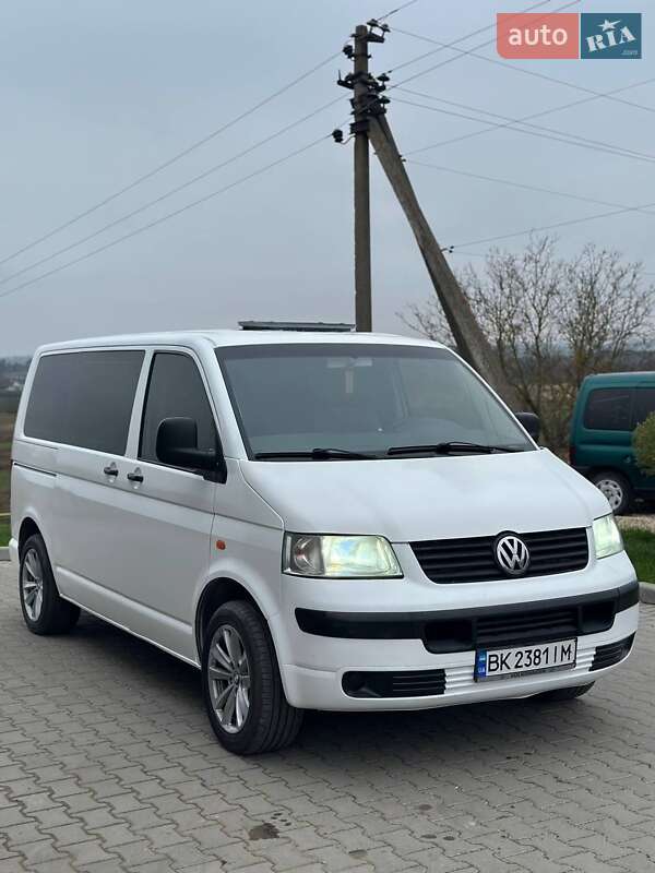 Микроавтобус Volkswagen Transporter 2003 в Шумске