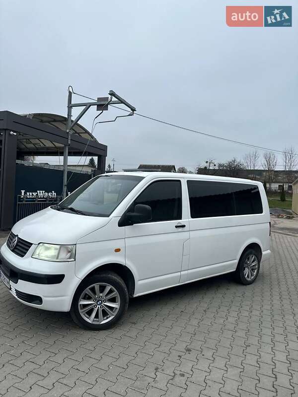 Микроавтобус Volkswagen Transporter 2003 в Шумске