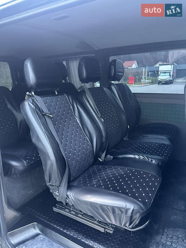 Мінівен Volkswagen Transporter 2004 в Поляниці