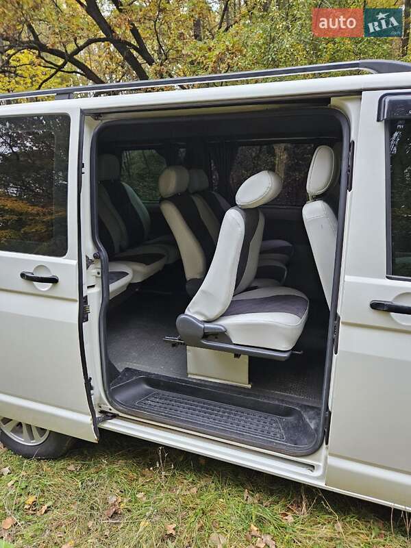 Мінівен Volkswagen Transporter 2010 в Ладижині