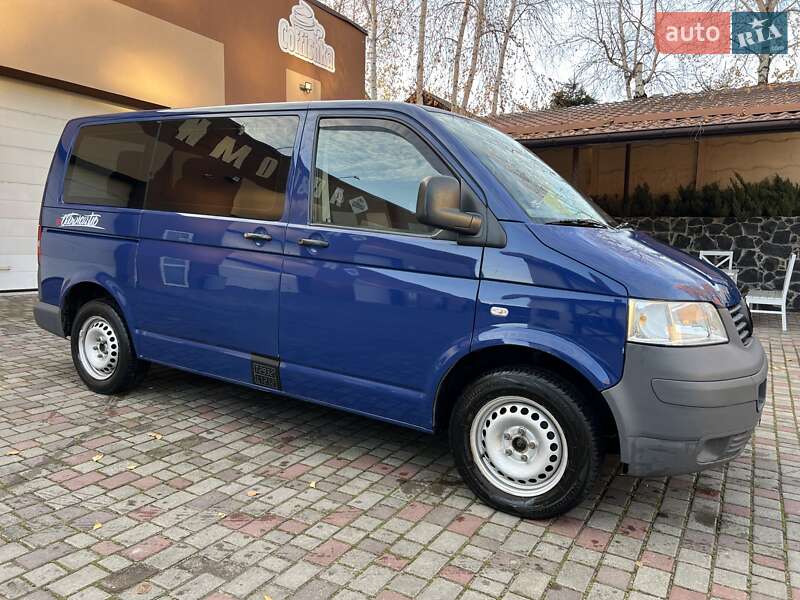 Мінівен Volkswagen Transporter 2008 в Рівному