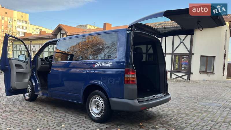 Мінівен Volkswagen Transporter 2008 в Рівному