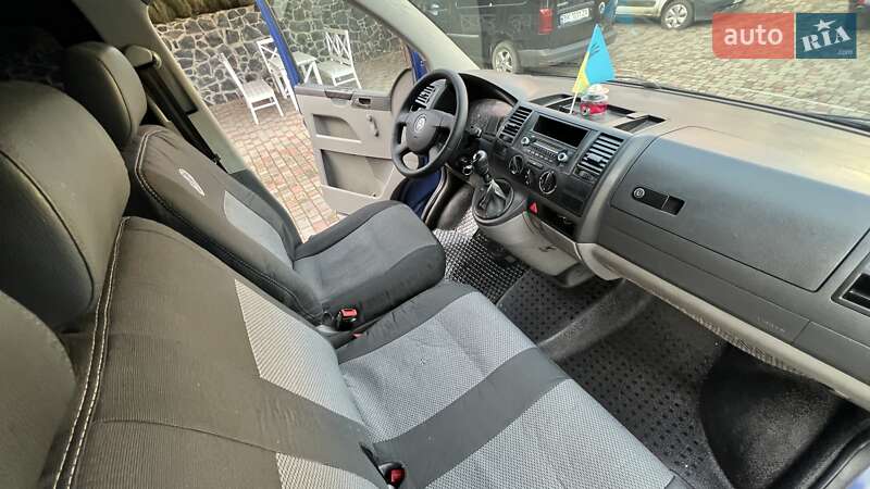 Мінівен Volkswagen Transporter 2008 в Рівному