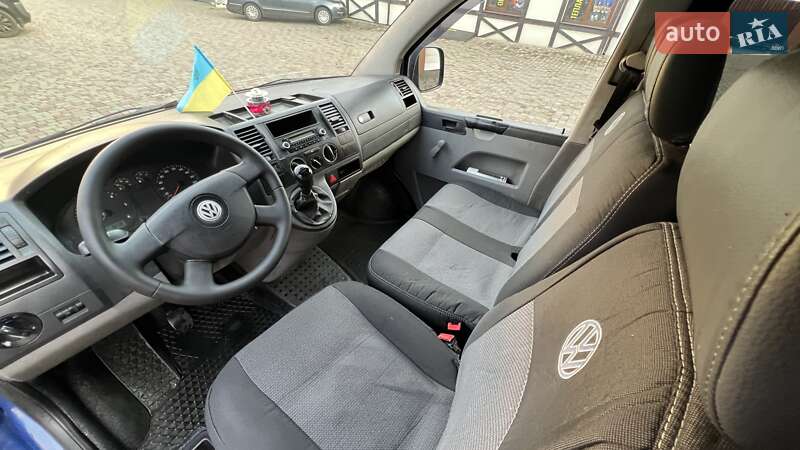 Мінівен Volkswagen Transporter 2008 в Рівному