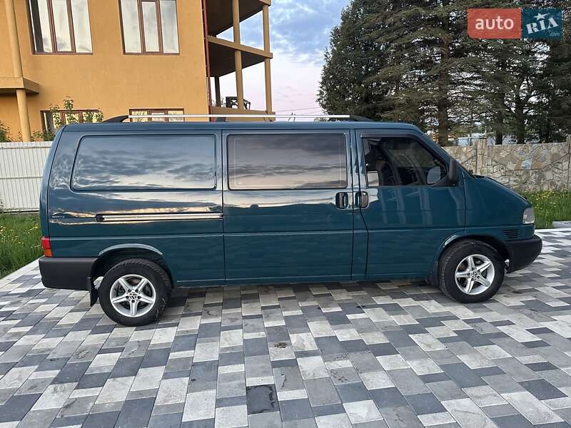 Минивэн Volkswagen Transporter 2003 в Ивано-Франковске
