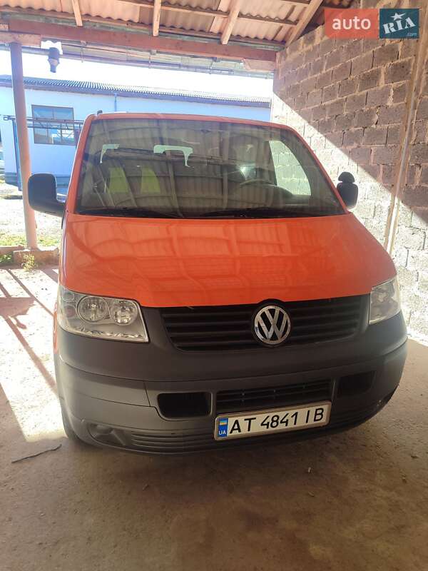 Минивэн Volkswagen Transporter 2006 в Ивано-Франковске