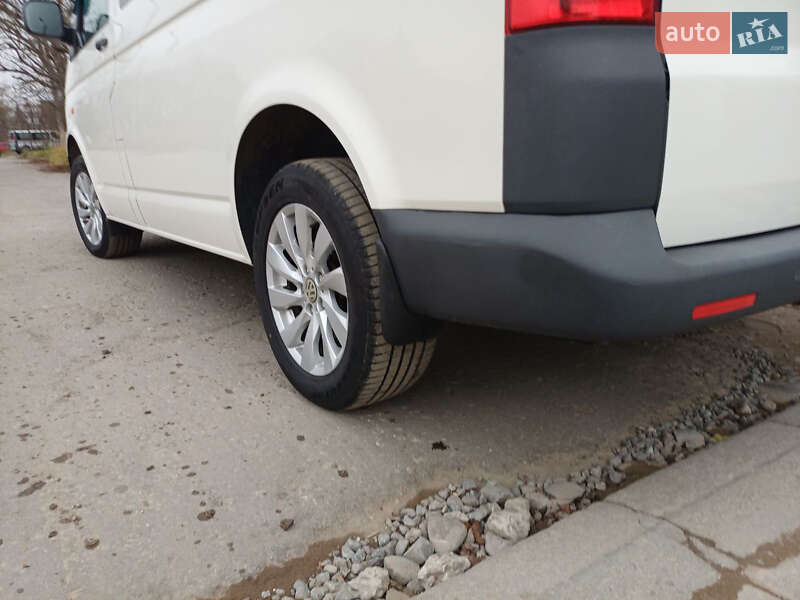 Минивэн Volkswagen Transporter 2006 в Дрогобыче фото 25 Минивэн Volkswagen Transporter 2006 в Дрогобыче