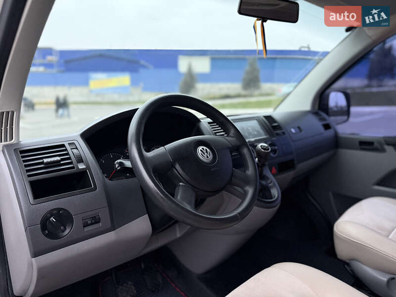 Минивэн Volkswagen Transporter 2008 в Виннице