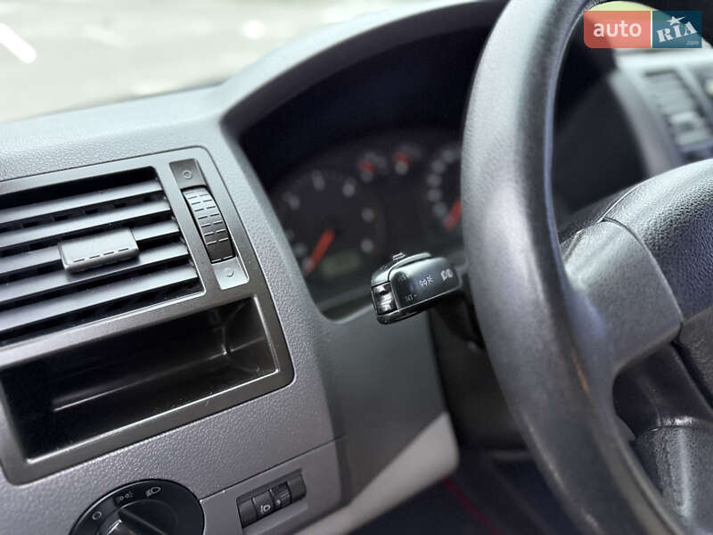 Минивэн Volkswagen Transporter 2008 в Виннице