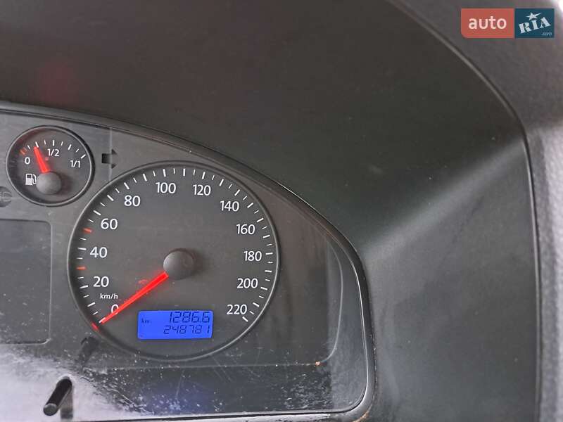 Минивэн Volkswagen Transporter 2008 в Киеве