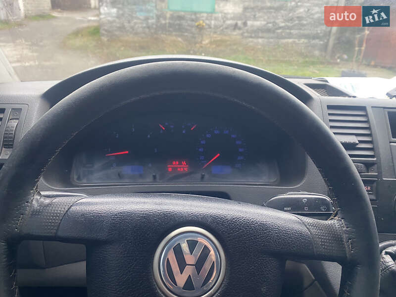 Минивэн Volkswagen Transporter 2004 в Змиеве