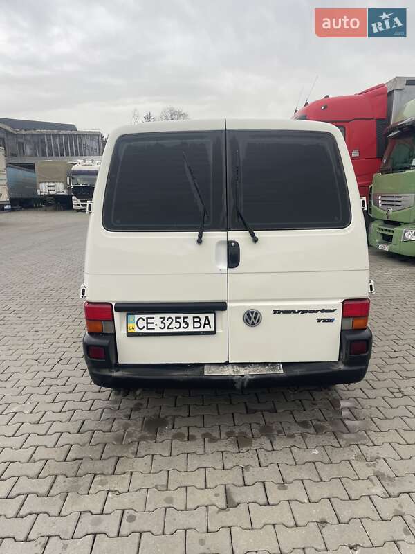 Мінівен Volkswagen Transporter 2002 в Чернівцях