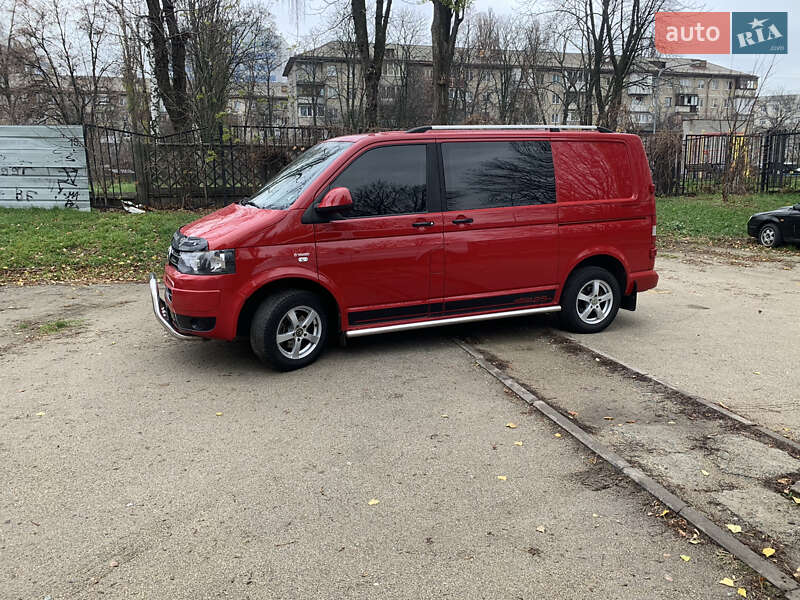 Мінівен Volkswagen Transporter 2014 в Києві