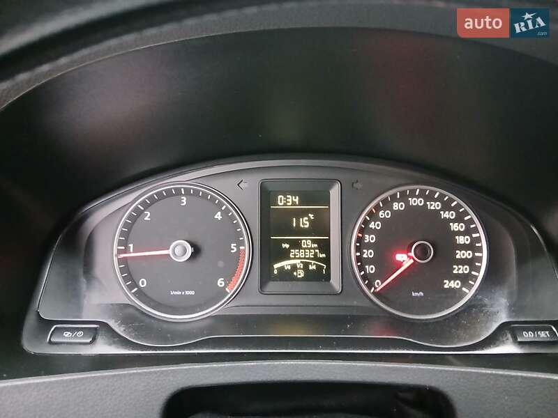 Мінівен Volkswagen Transporter 2012 в Чорткові