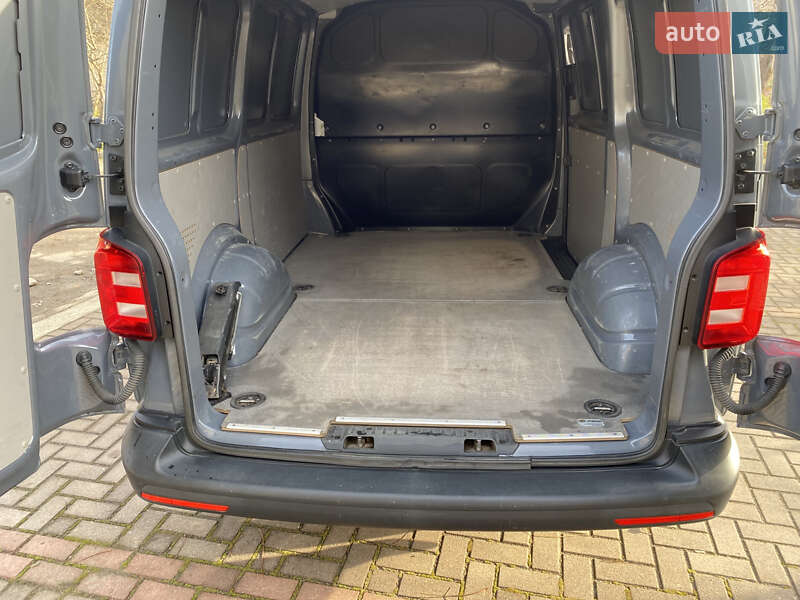 Грузовой фургон Volkswagen Transporter 2019 в Калуше