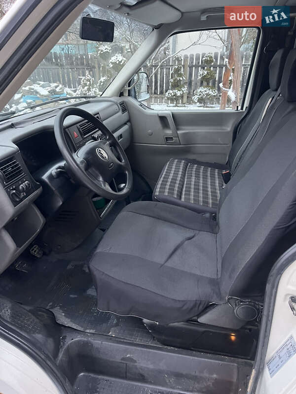 Мінівен Volkswagen Transporter 2001 в Івано-Франківську