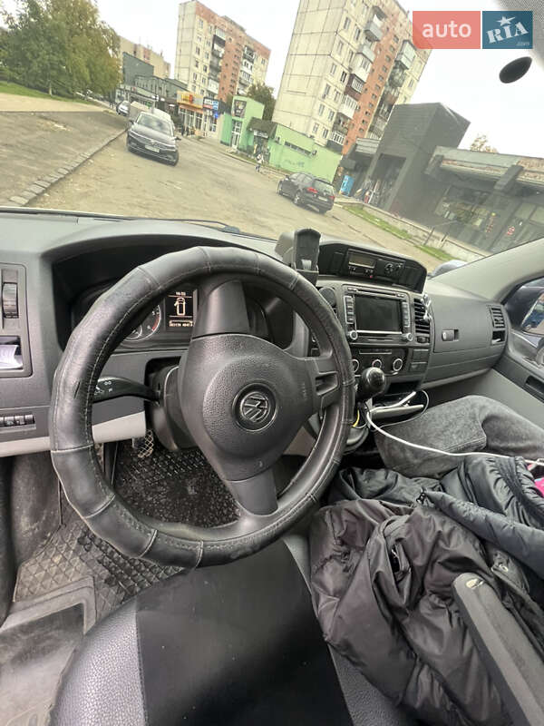 Мікроавтобус вантажний (до 3,5т) Volkswagen Transporter 2013 в Ужгороді фото 4 Мікроавтобус вантажний (до 3,5т) Volkswagen Transporter 2013 в Ужгороді