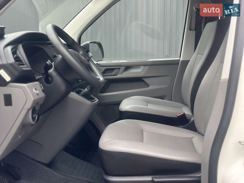 Грузовой фургон Volkswagen Transporter 2023 в Киеве