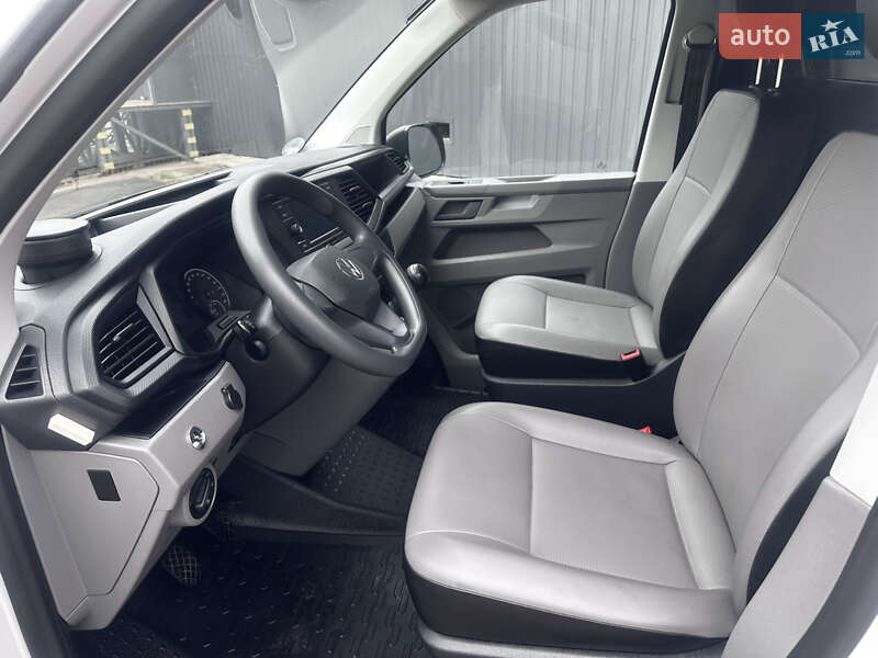 Грузовой фургон Volkswagen Transporter 2023 в Киеве