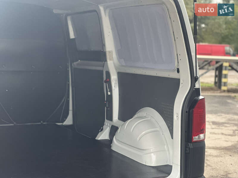 Грузовой фургон Volkswagen Transporter 2023 в Киеве
