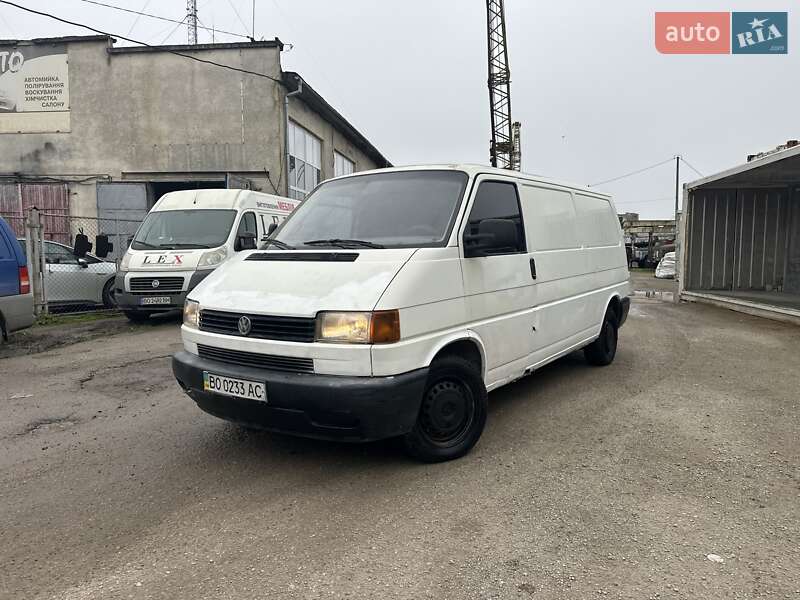 Вантажний фургон Volkswagen Transporter 2000 в Тернополі
