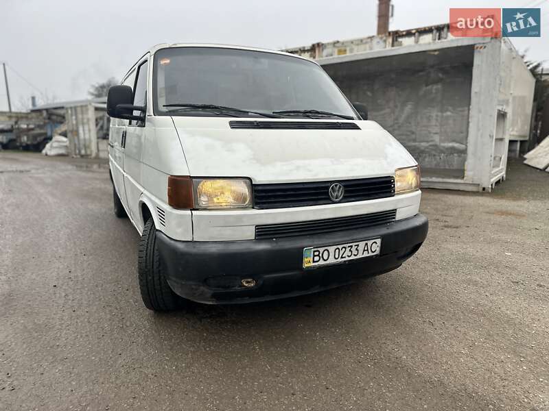 Вантажний фургон Volkswagen Transporter 2000 в Тернополі