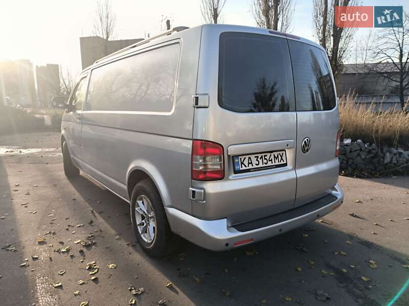 Вантажопасажирський фургон Volkswagen Transporter 2010 в Києві фото 4 Вантажопасажирський фургон Volkswagen Transporter 2010 в Києві
