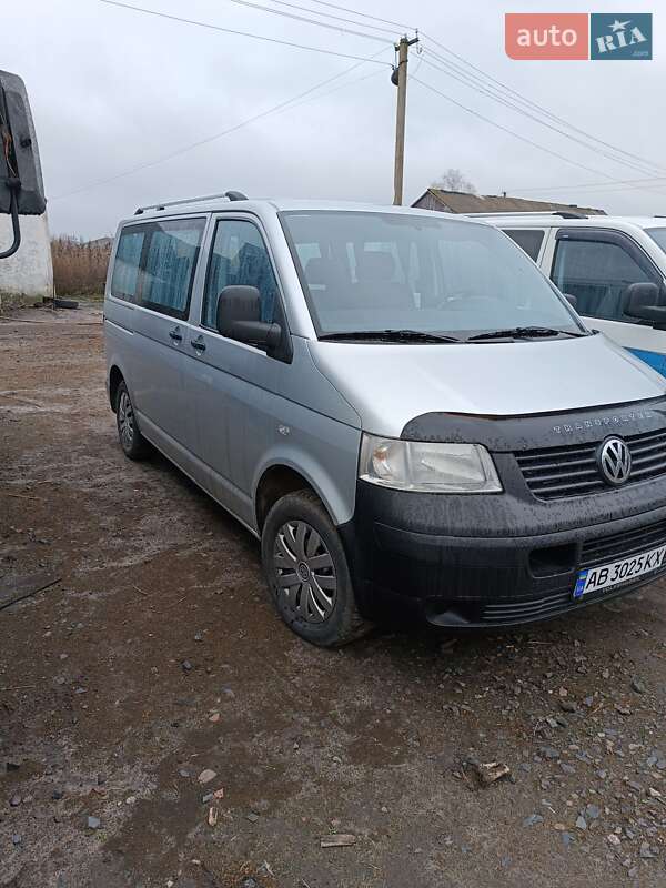 Минивэн Volkswagen Transporter 2008 в Чутове